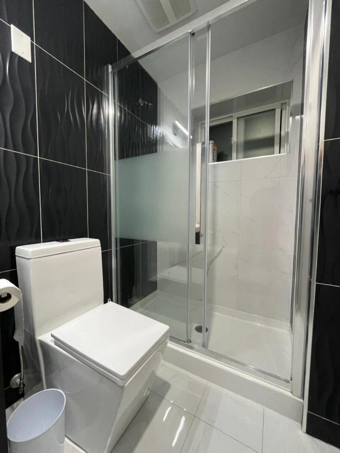 Modern & Luxurious Suites In Surrey Exteriér fotografie