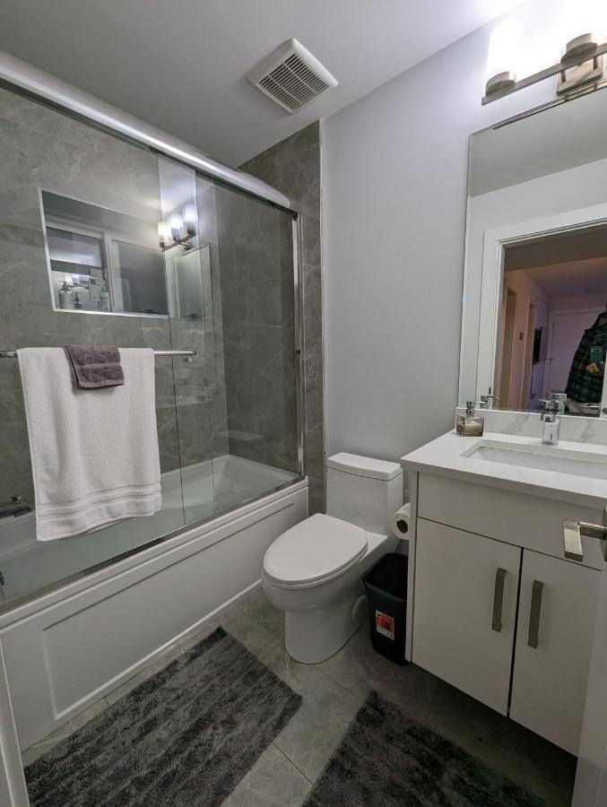 Modern & Luxurious Suites In Surrey Exteriér fotografie