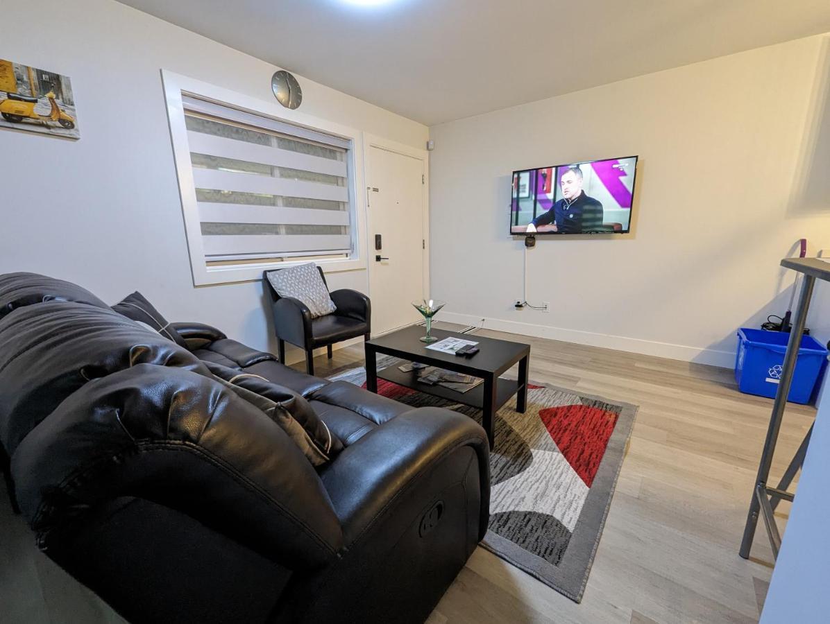 Modern & Luxurious Suites In Surrey Exteriér fotografie